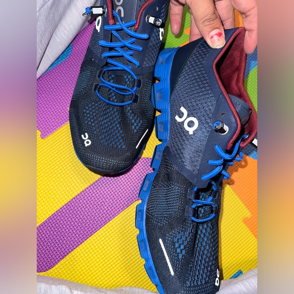 On Cloud, cloud x Running Shoes, blue with red interior. Size M9
